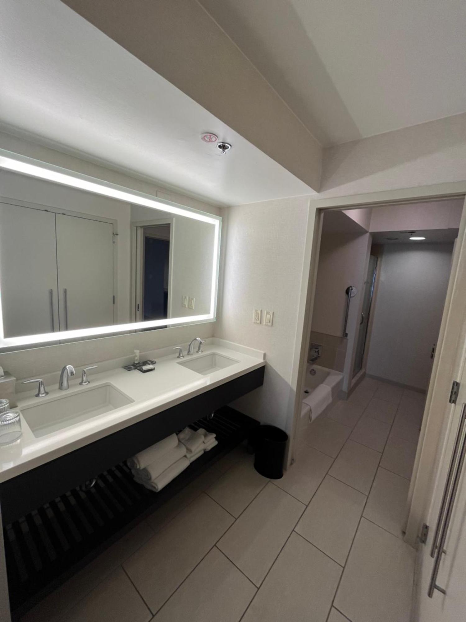 Chicago Marriott Suites O'Hare Rosemont Dış mekan fotoğraf
