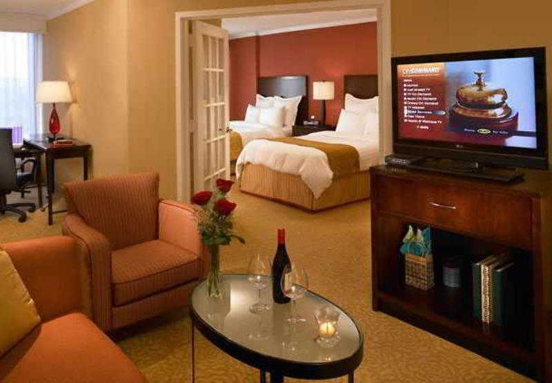 Chicago Marriott Suites O'Hare Rosemont Dış mekan fotoğraf